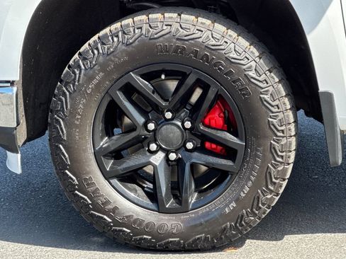 Used 2021 Chevrolet Silverado 1500 LT RWD image 31