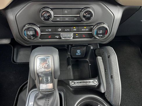 New 2025 Ford Bronco Big Bend w/ Black Diamond Package image 13