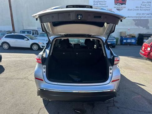 Used 2018 Nissan Murano SV image 29