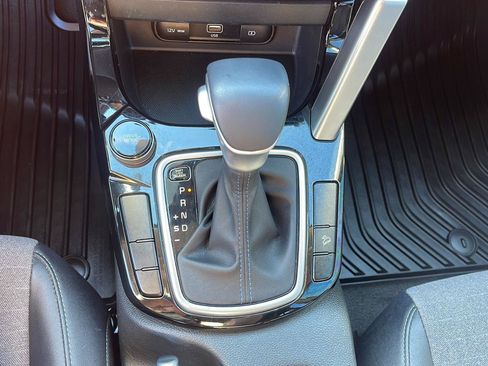 Used 2022 Kia Seltos S FWD image 25
