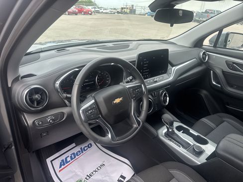 Used 2024 Chevrolet Blazer LT w/ Driver Confidence Package FWD image 9