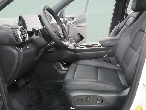 New 2026 Chevrolet Equinox LT FWD image 21