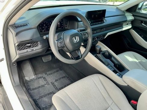 Certified 2023 Honda Accord LX image 15