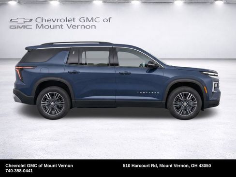 Used 2025 Chevrolet Traverse LT FWD image 28