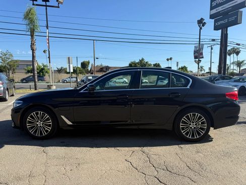 Used 2020 BMW 530e w/ Executive Package RWD image 4