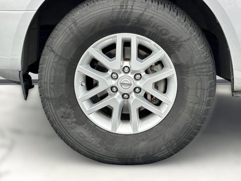 Used 2019 Nissan Frontier SV image 12