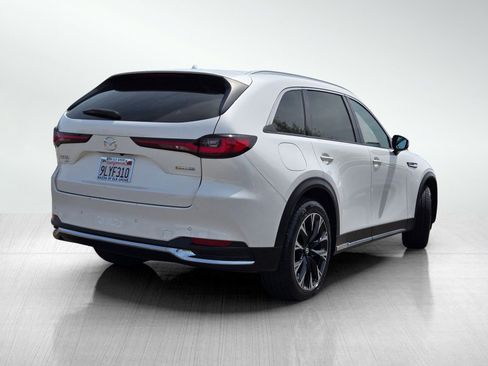 Certified 2024 MAZDA CX-90 Plug-In Hybrid w/ Premium Plus AWD/4WD image 4