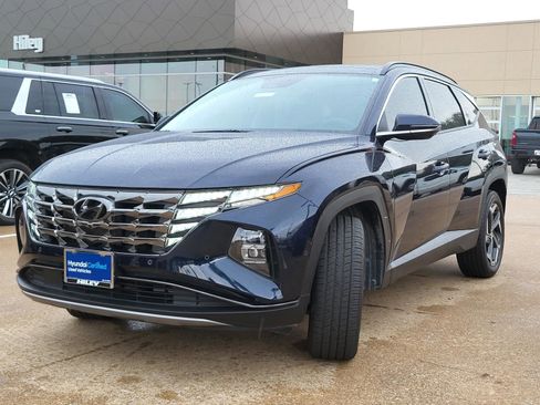 Certified 2024 Hyundai Tucson Limited AWD/4WD image 2