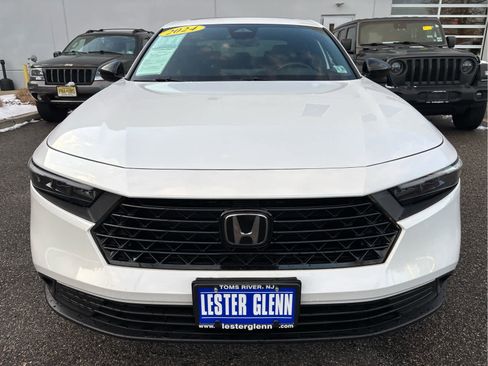 Used 2024 Honda Accord Sport image 4