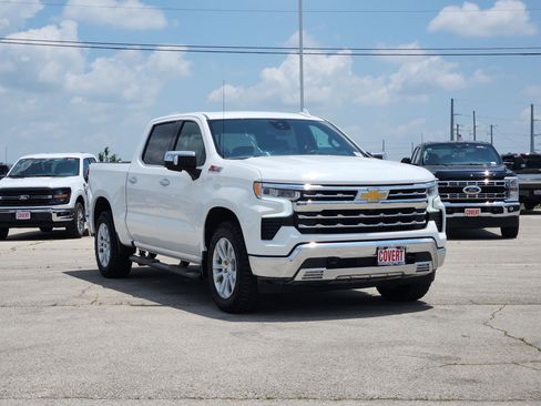 Used 2023 Chevrolet Silverado 1500 LTZ w/ LTZ Convenience Package II AWD/4WD image 3