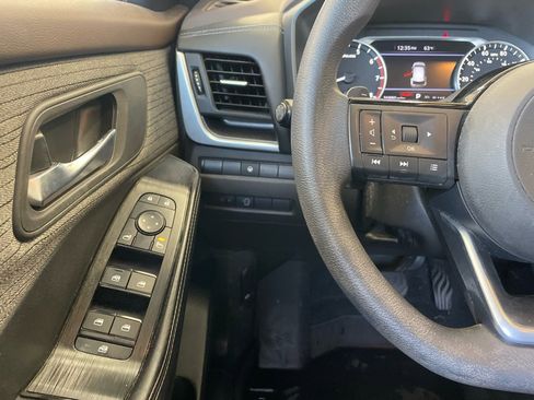 Certified 2023 Nissan Rogue SV image 10