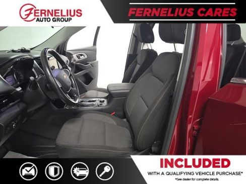 Used 2020 Chevrolet Traverse LT w/ Driver Confidence II Package AWD/4WD image 17