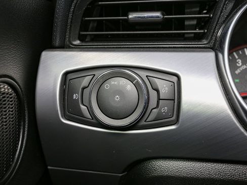 Used 2022 Ford Mustang GT Premium image 30