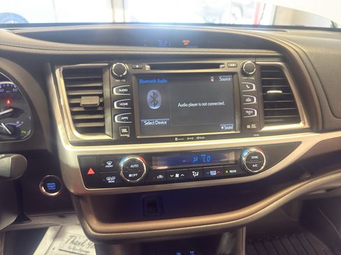 Used 2016 Toyota Highlander Limited Platinum AWD/4WD image 20