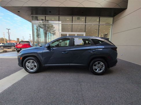 Certified 2026 Hyundai Tucson SE image 2