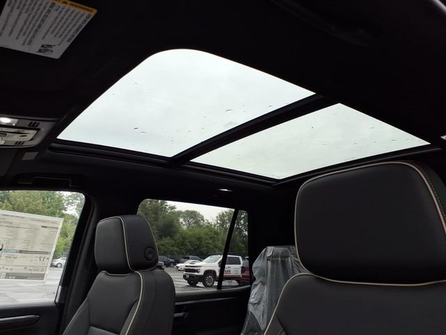 New 2026 Chevrolet Tahoe Premier w/ Sun And Tow Package AWD/4WD image 8