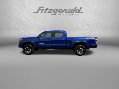 Used 2022 Toyota Tacoma TRD Off-Road w/ TRD Premium Off Road Package AWD/4WD image 5