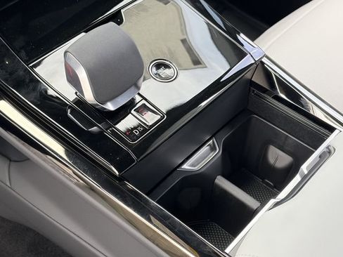 New 2026 Land Rover Range Rover Sport SE AWD/4WD image 10
