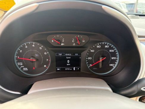 Used 2022 Chevrolet Malibu LT w/ Leather Package FWD image 18