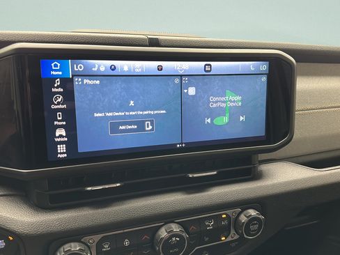 Used 2024 Jeep Gladiator Sport AWD/4WD image 17