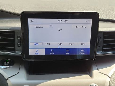 Used 2021 Ford Explorer XLT w/ Equipment Group 202A image 20