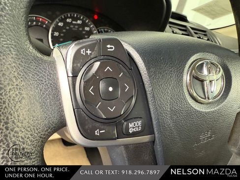 Used 2013 Toyota Camry LE FWD image 25