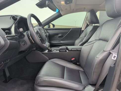 Certified 2020 Lexus ES 350 w/ Premium Package FWD image 11