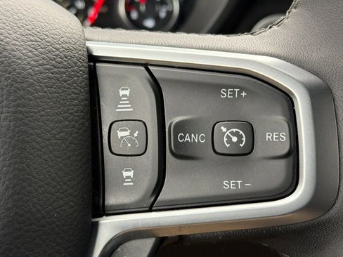 Used 2025 RAM 1500 Big Horn image 33