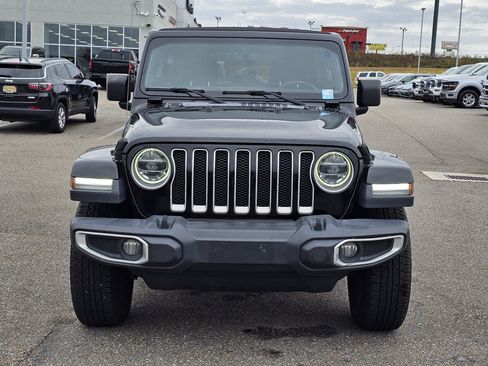 Used 2020 Jeep Wrangler Unlimited Sahara image 2