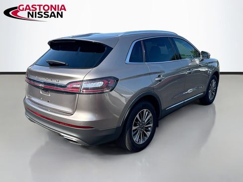Used 2021 Lincoln Nautilus FWD w/ Equipment Group 101A image 9
