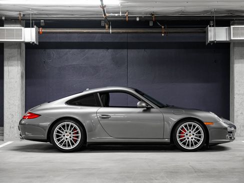 Used 2009 Porsche 911 Carrera 4S AWD/4WD image 2