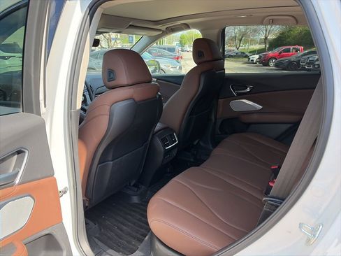 Used 2025 Acura RDX w/ Technology Package image 9