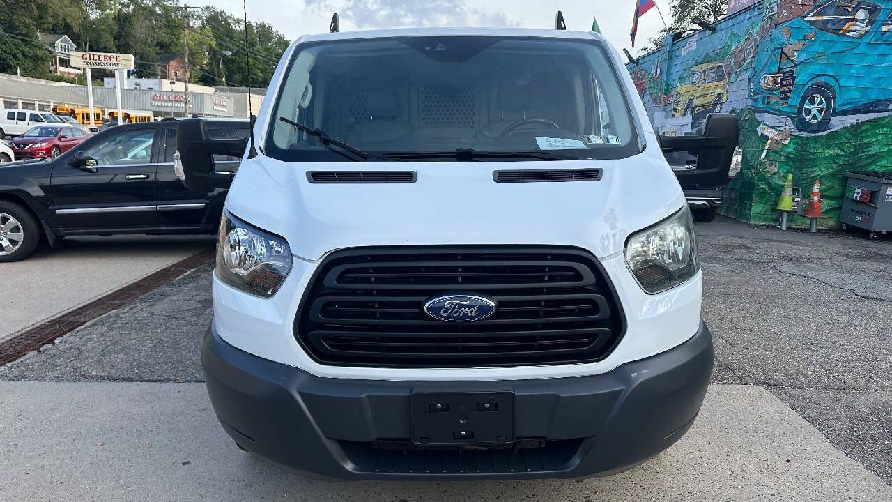 Used 2019 Ford Transit 250 130 Low Roof RWD image 2