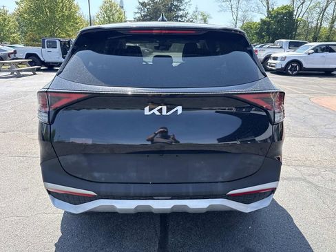Used 2023 Kia Sportage EX FWD image 4