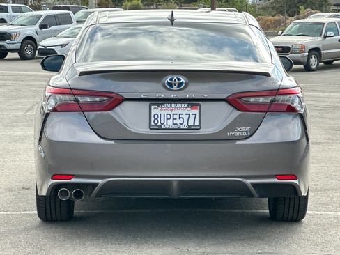 Used 2021 Toyota Camry XSE image 5