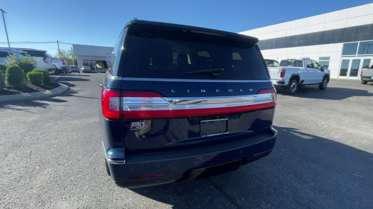 Used 2018 Lincoln Navigator Reserve w/ Technology Package AWD/4WD image 8