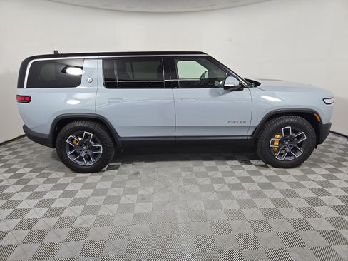 Used 2023 Rivian R1S Adventure AWD/4WD image 6
