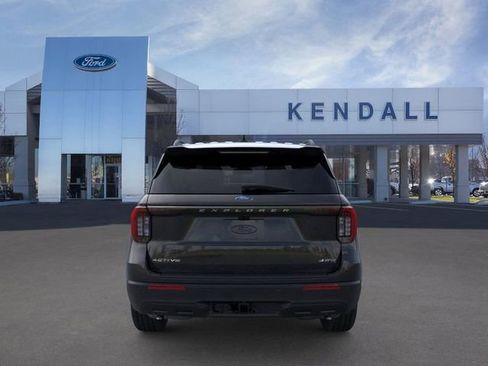 Used 2026 Ford Explorer Active AWD/4WD image 5
