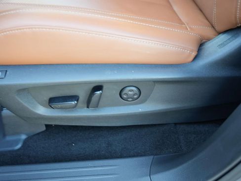 Certified 2025 INFINITI QX60 Sensory image 19