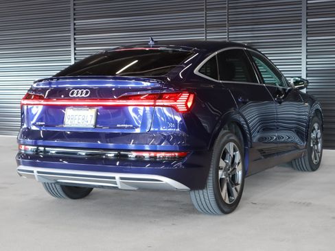 Used 2022 Audi e-tron Premium image 16
