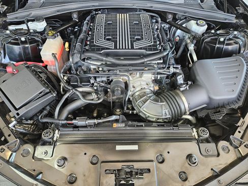 Used 2019 Chevrolet Camaro ZL1 image 34