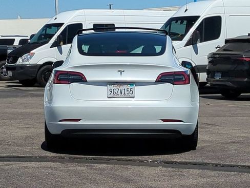 Used 2023 Tesla Model 3 Standard Range RWD image 7