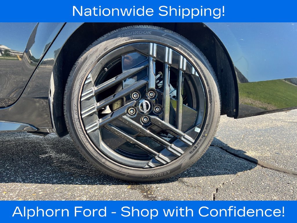 Used 2026 Nissan Sentra SR w/ Floor Mat Package FWD image 32