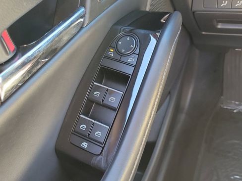 Used 2023 MAZDA CX-30 AWD 2.5 S w/ Preferred Package image 18