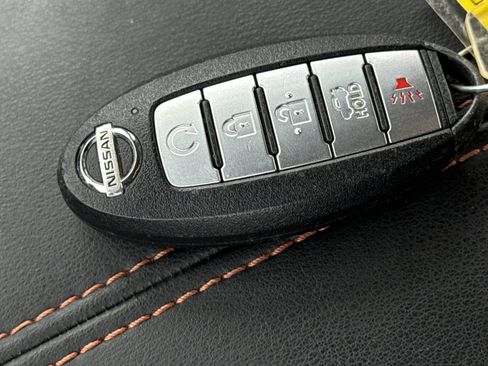 Used 2021 Nissan Sentra SR w/ SR Premium Package FWD image 35
