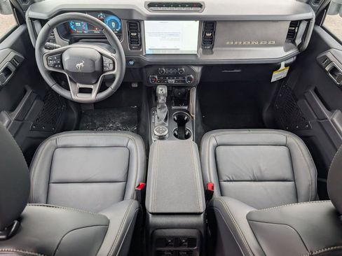 New 2026 Ford Bronco Badlands AWD/4WD image 16