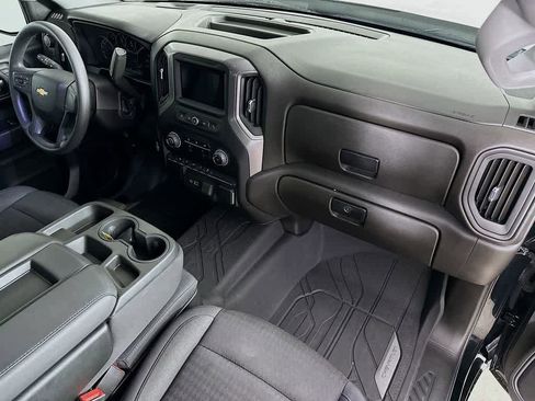 Used 2022 Chevrolet Silverado 1500 Custom image 31