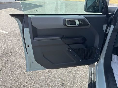 Used 2024 Ford Bronco Big Bend image 11