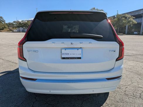 New 2026 Volvo XC90 T8 Plus AWD/4WD image 5