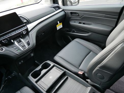 New 2026 Honda Odyssey EX-L image 11